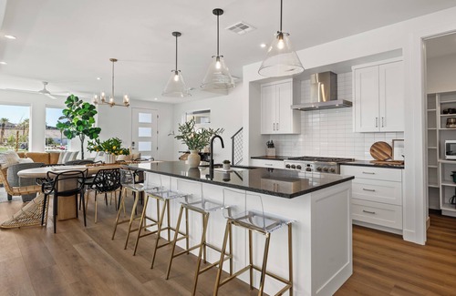 St. George House | The Sapphire Blanc: Desert Color Lagoon + Beaches