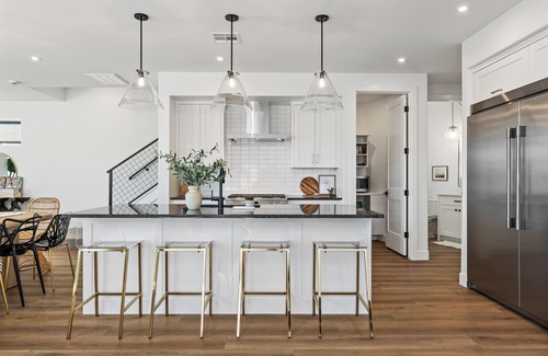 St. George House | The Sapphire Blanc: Desert Color Lagoon + Beaches