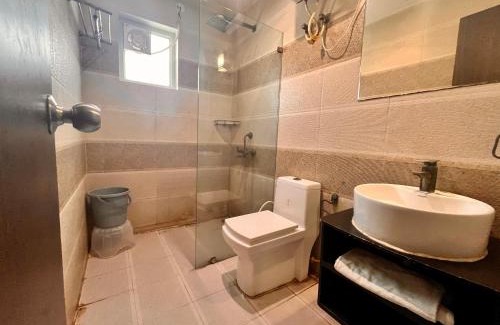 Jashpurnagar Hotel | The Sapphire Resort 1,2,3 bedrooms villas available in omaxe vrindavan - A Four Star Luxury Resort