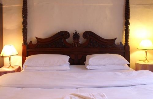Amersham Hotel | THE SARACENS HEAD INN