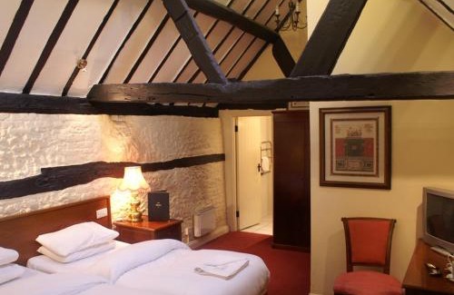 Amersham Hotel | THE SARACENS HEAD INN