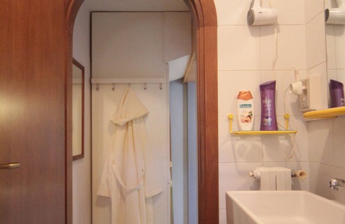 Santa Maria Novella Apartment | The "SCRIGNO" in Via Faenza, a stone's throw from the Santa Maria Novella station