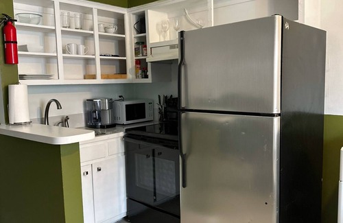 Cottage Line Apartment | The SEA-clusion 2