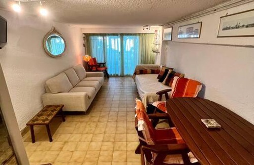 Loutra Oraias Elenis Villa | The SeaFront House