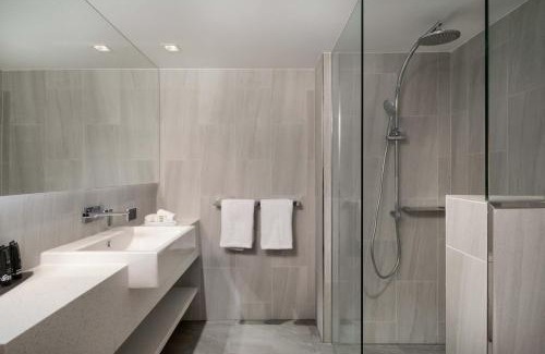 Coolangatta Hotel | The Sebel Twin Towns