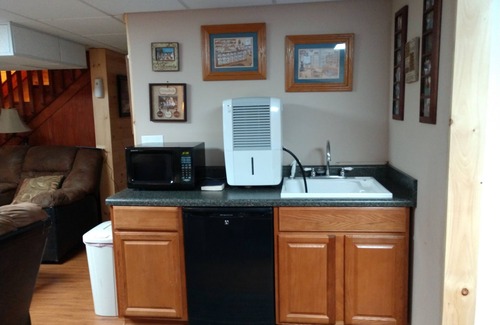 West Jefferson House | The Secluded Hideaway