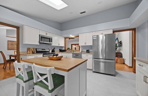 Gainesville House | The Secluded Sanctuary Zen Nature Retreat w/Salt Pool, Office & Lanai