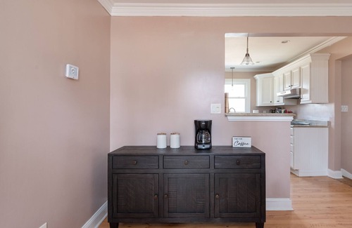 Fredericksburg House | THE SERENE COTTAGE.