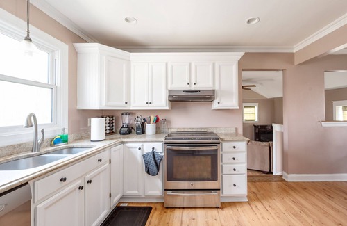 Fredericksburg House | THE SERENE COTTAGE.