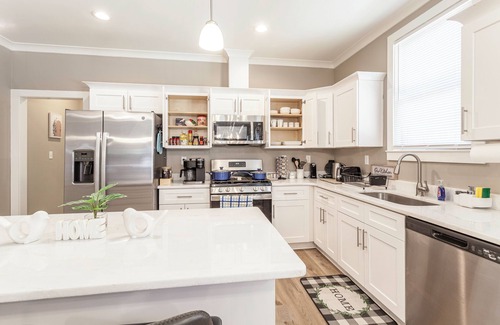 Memphis House | The Serenity 3BR Gem near Memphis Best Attractions! Fenced Yard~Pet Friendly!