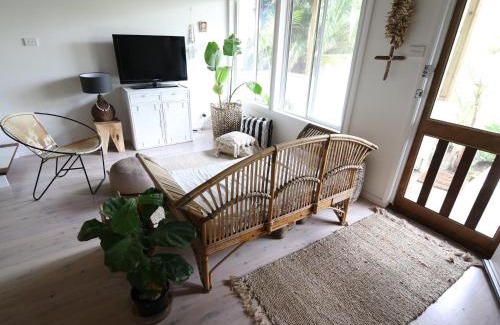 Smiths Lake House | The Shaka Shack