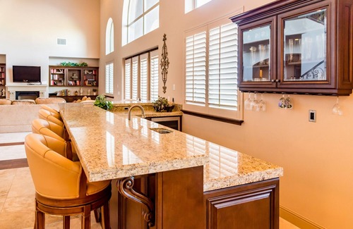 Shandon House | The Shandon House - Magnificent Views From A Spectacular Hilltop Home!