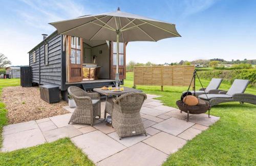 Bronllys House | The Sheep Pen