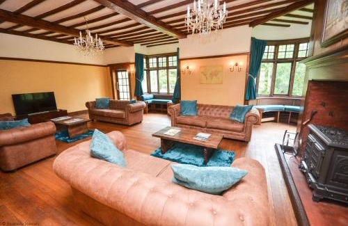 Wroxham House | The Sheriff House - Beautiful large property in Wroxham, perfect for family holidays