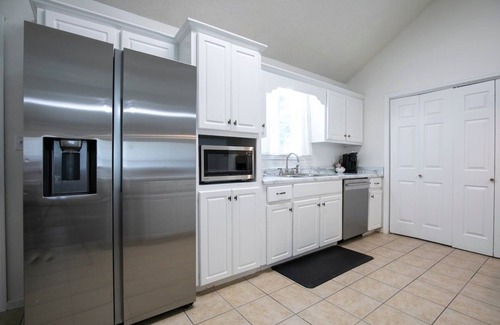 Oxford House | The Shiloh, 2BR Serene Home by Velvet Ditch Villas