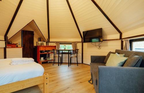 Ombersley Cabin | The Shire Pod