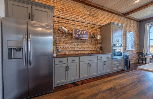 Lebanon Apartment | The Shopkeeper's Loft