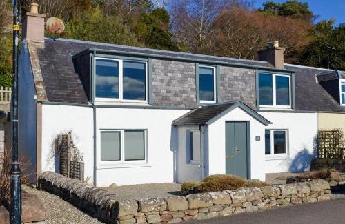 Fortrose House | The Shore