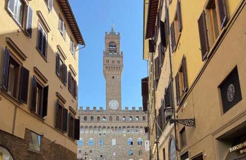 San Giovanni Apartment | The Signoria - Charming Apartment