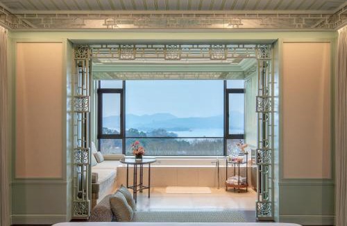 Xihu Hotel | The Silk Lakehouse, Shangri-La Hangzhou