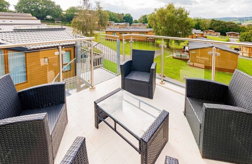 Dawlish Cabin | The Silver Birch Plus is an available upgrade to the standard Silver Birch.