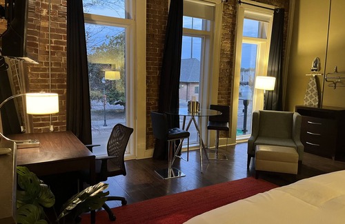 Greenville Hotel | The Skylight