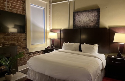 Greenville Hotel | The Skylight