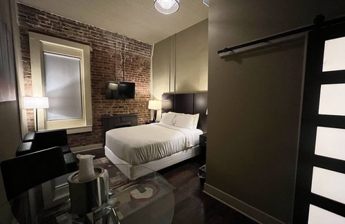 Greenville Hotel | The Skylight