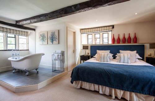 Lower Slaughter Hotel | The Slaughters Country Inn