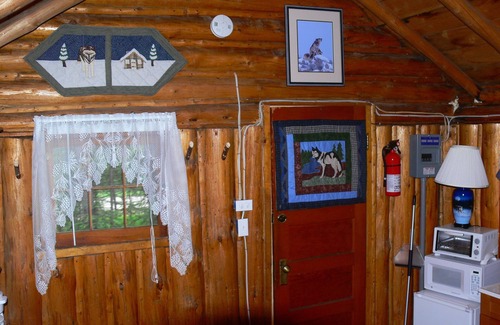 Cooke City-Silver Gate Cabin | The Slough Cabin - A Wolf Crossing Cabin next to Yellowstone