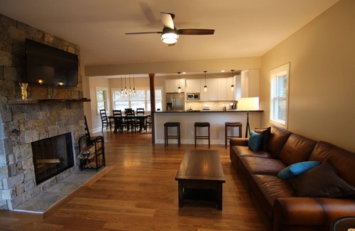 Asheville House | The Snookery ~ Relaxation Perched on the Mountainside