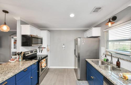 Foster Place House | The Soluna Cottage