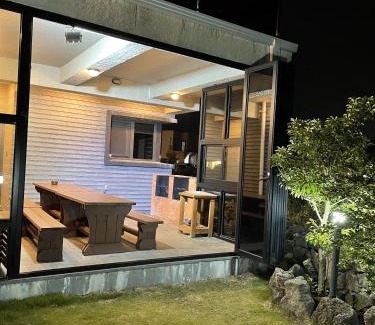 Seongsan House | The Some Plus Onpyeong