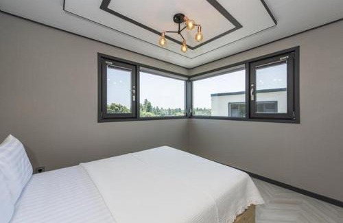 Seongsan Villa | The Some Plus Susan