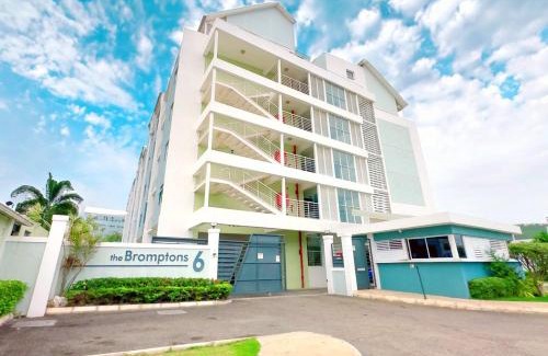 New Kingston Apartment | The Soul of Kingston Chic 2BR Condo with Pool and GYM
