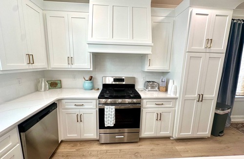 Oxford House | The Southern Belle, 3BR Classic Comfort in Oxford Photo Opportunity