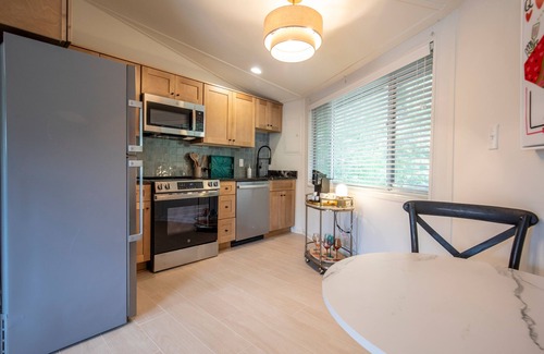 Oxford Condo | The Speak Easy, 2BR Condo by Velvet Ditch Villas
