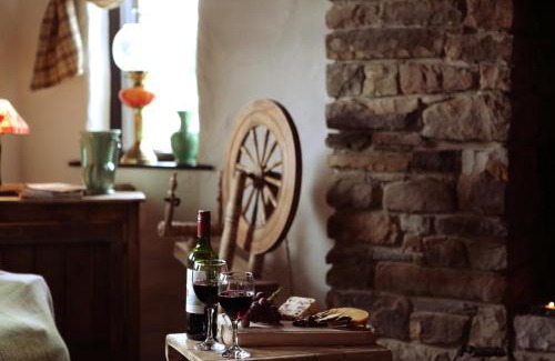 Kilcar House | The Spinner's Cottage