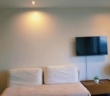 Downtown Apartment | The Spot 43 Sunrise in Makati