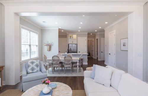 Oxford House | The Springfield Cottage by Apex Short Term Stays