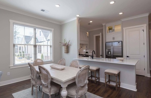 Oxford House | The Springfield Cottage by Apex Short Term Stays