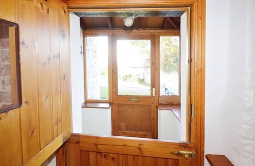 Ryde Cottage | The Stables - a house that sleeps 4 guests in 2 bedrooms