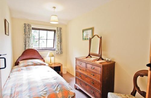 Woodbridge House | The Stables - E3491