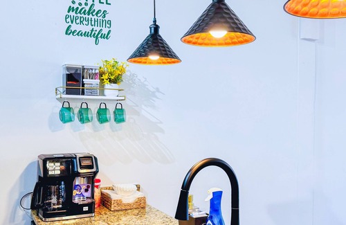 Downtown Memphis Apartment | The Stallion