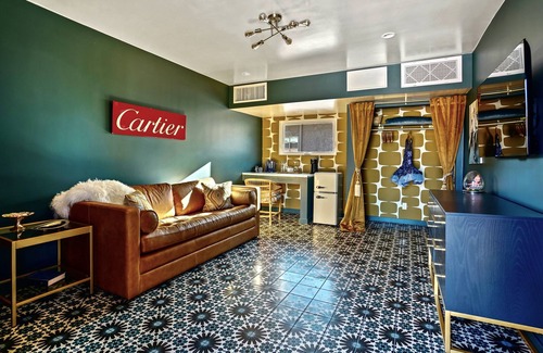 Tahquitz River Estates Hotel | The Stardust Hotel