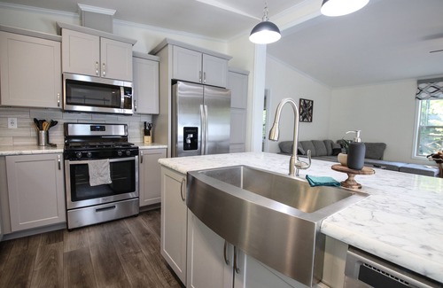 Sturgeon Bay Cabin | The Stargazing Cottage modern 3 bedroom home Door County