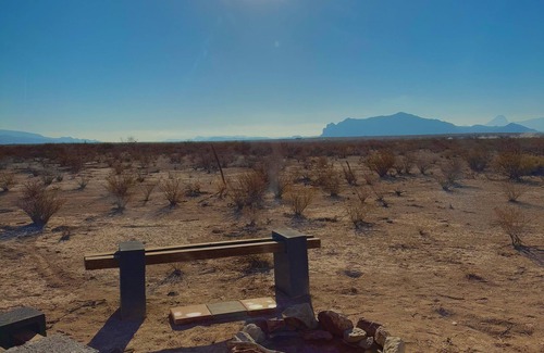 Alpine RV Rental | The StarStruck Stay – Desert Shipping Container Escape Beneath Endless Stars