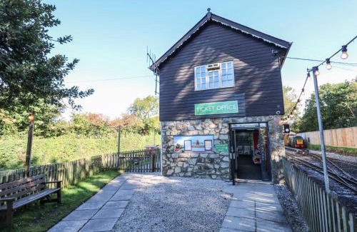 St. Newlyn East Apartment | The Station Flat