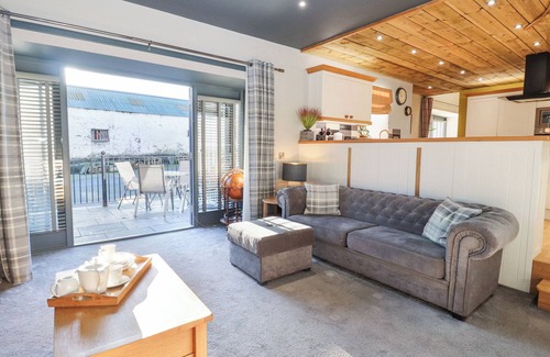 Newbridge Cottage | THE STEADING, pet friendly, luxury holiday cottage in Dumfries