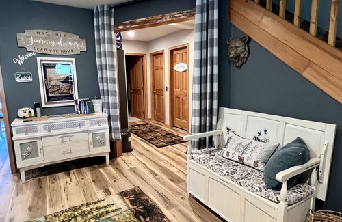 Columbia Falls House | The Stellar Jay House- Family Friendly 4br